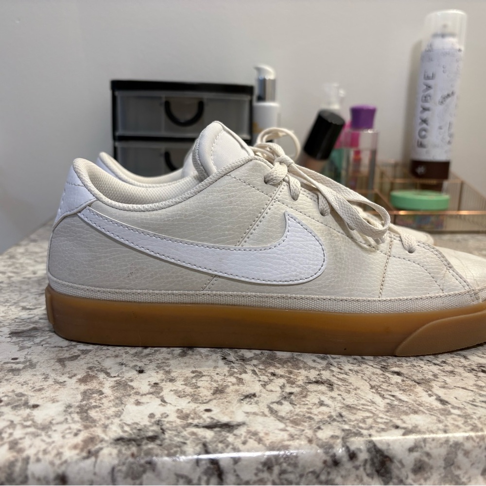 Nike Beige Sneakers with Brown Sole
